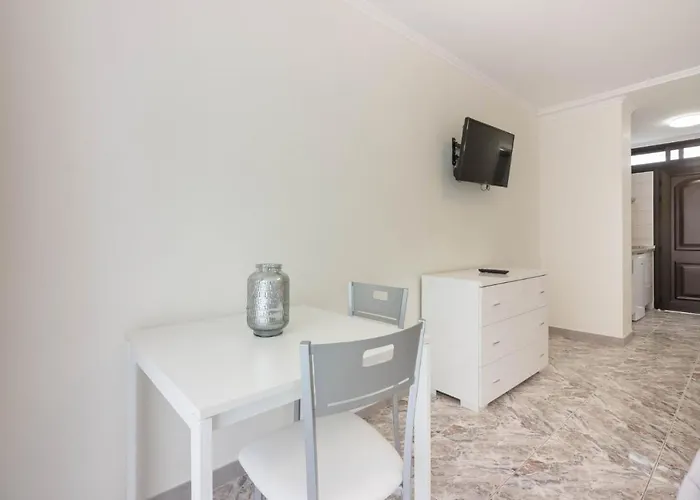 Апартаменты Tenerife Olympia Hotel-playa De Americas. Balcony, Sea View & Pool *