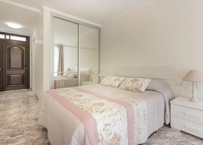 Tenerife Olympia Hotel-playa De Americas. Balcony, Sea View & Pool 公寓